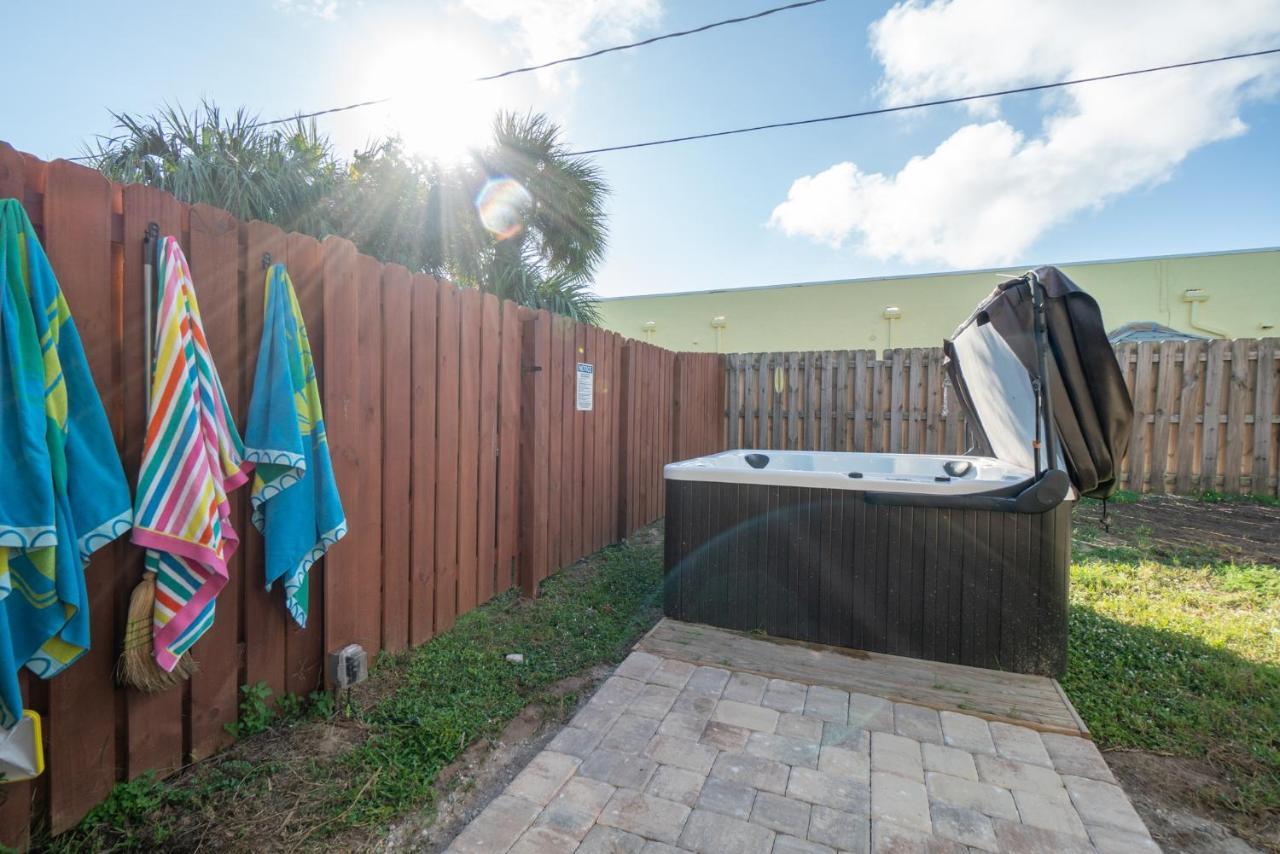 Sunset Serenity - 3Br Beach Townhome With Outdoor Patio - New Hot Tub, Steps To Ocean Fun! Melbourne Luaran gambar